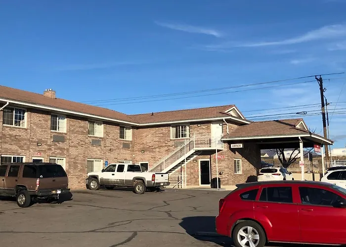 Ameri-Stay Inn & Suites