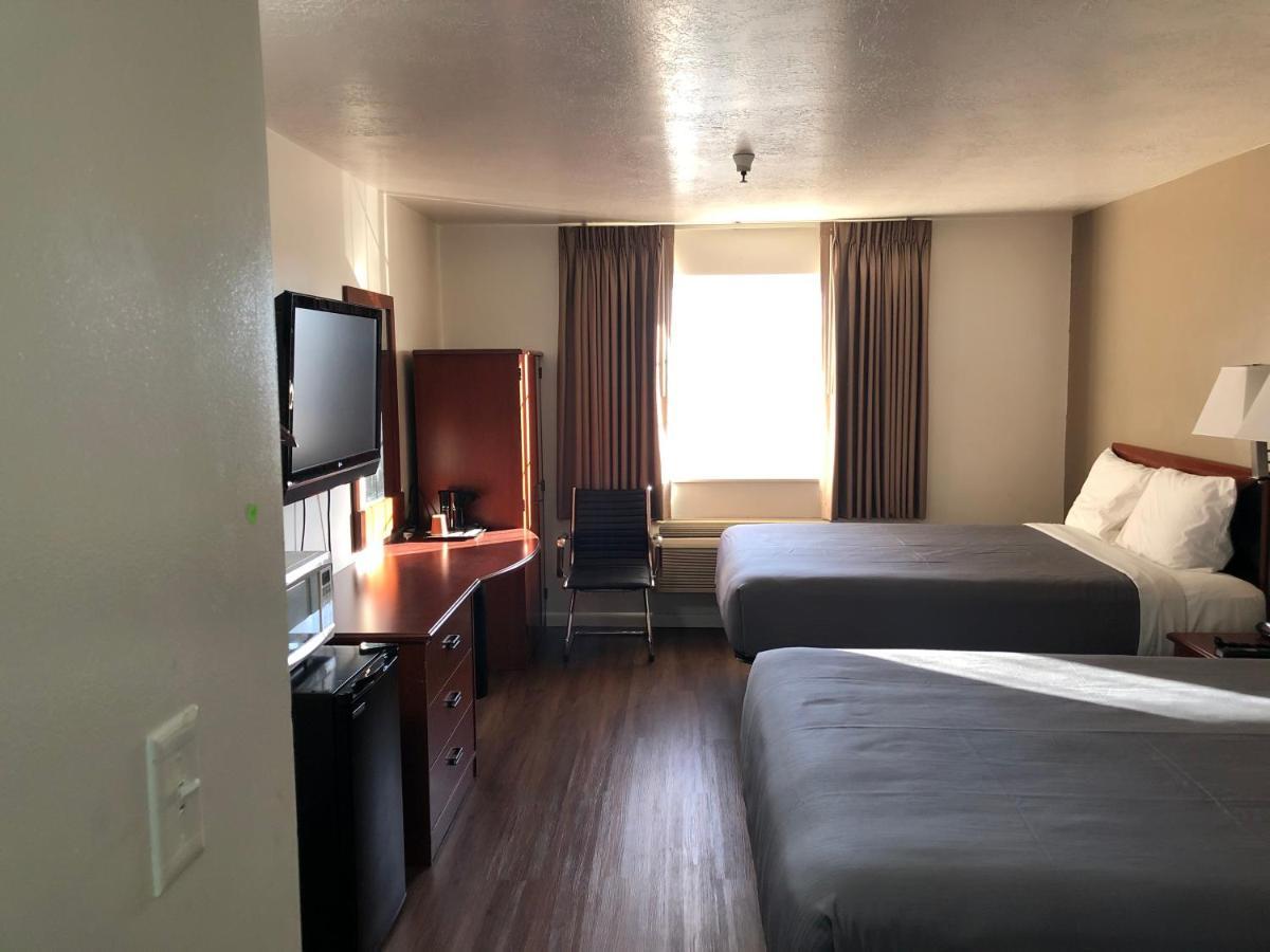 Hotel Ameri-stay &
