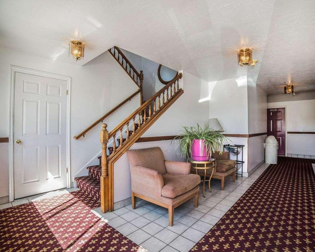 Hotel Ameri-stay &