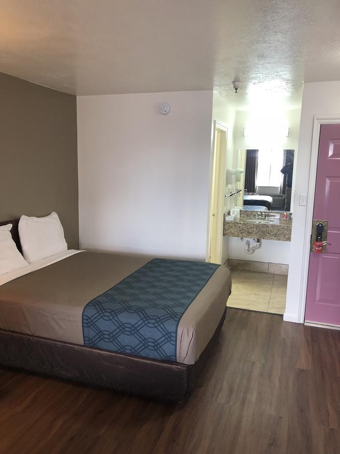 Hotel Ameri-stay & 2*